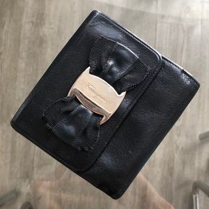 Salvatore Ferragamo Classic Bow Wallet Black
